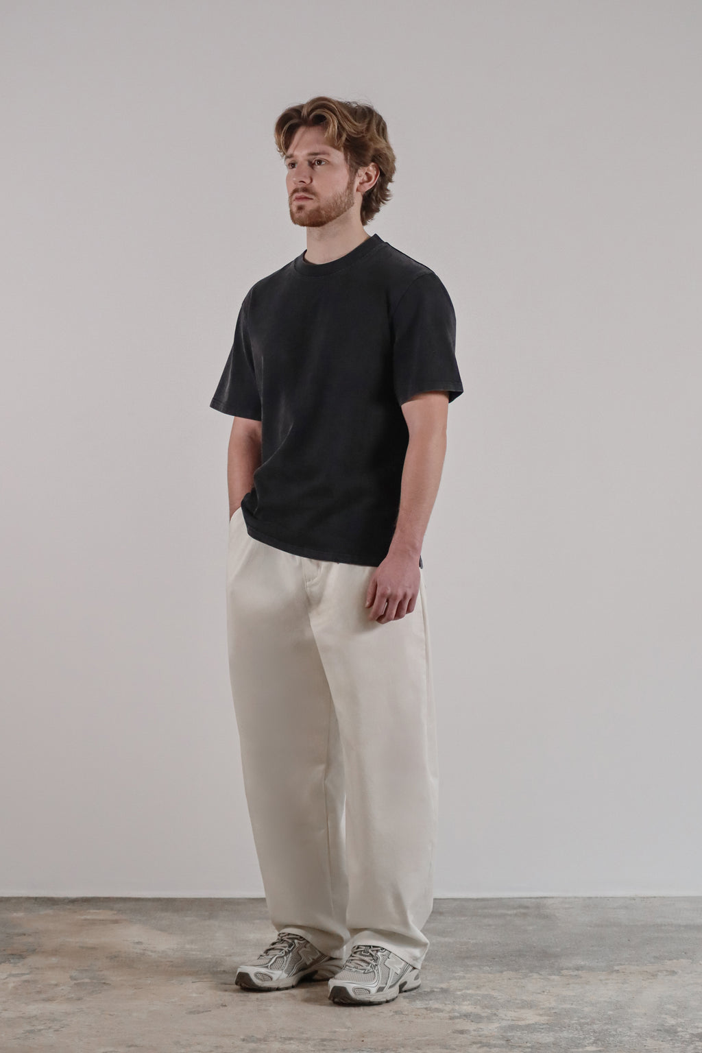 Cement T-shirt — Mannequin coté — Sutur.