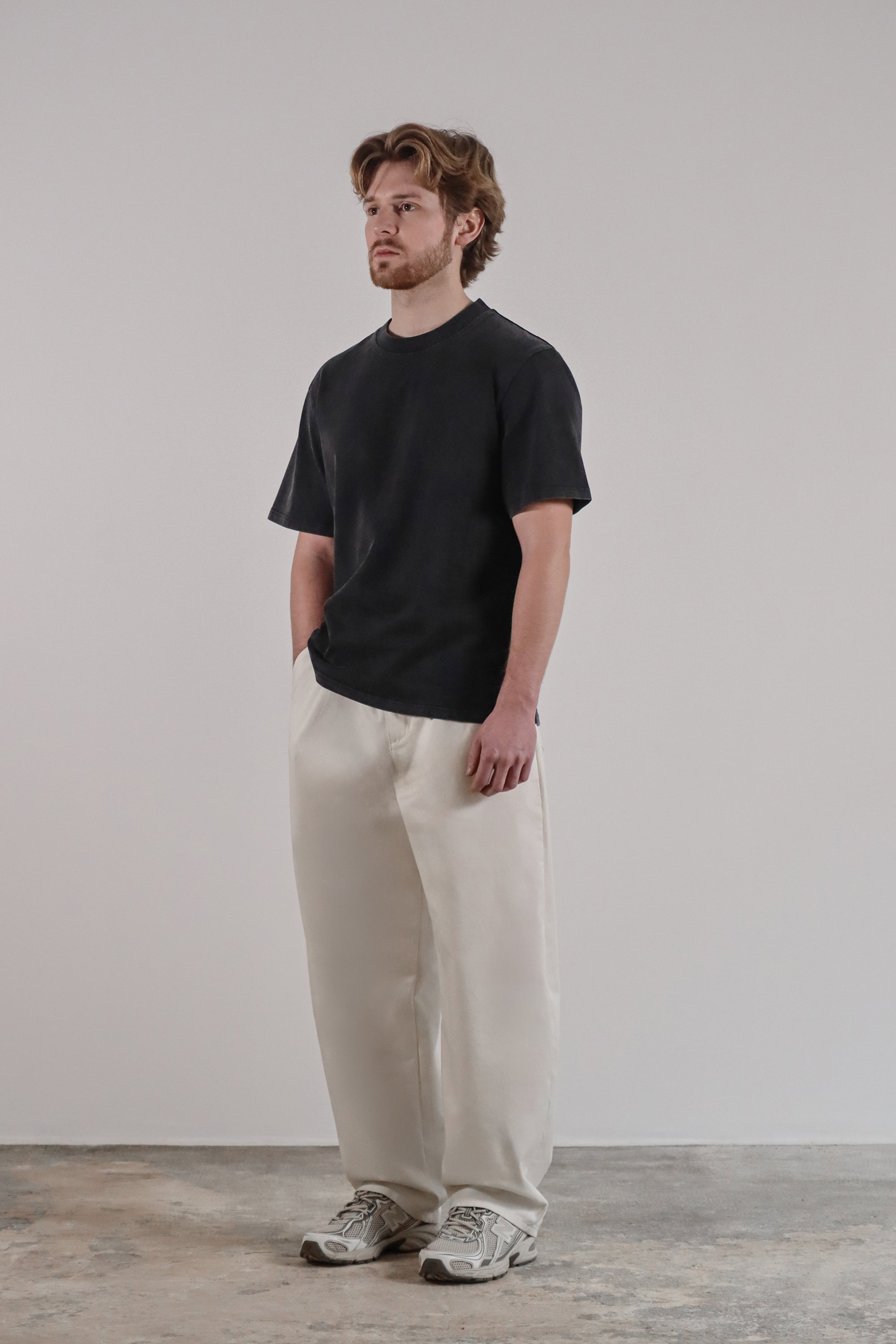 Cement T-shirt — Mannequin coté — Sutur.