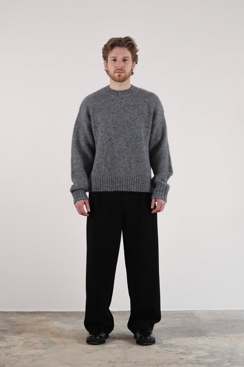Umbra Sweater Gris — Mannequin Face — Sutur.