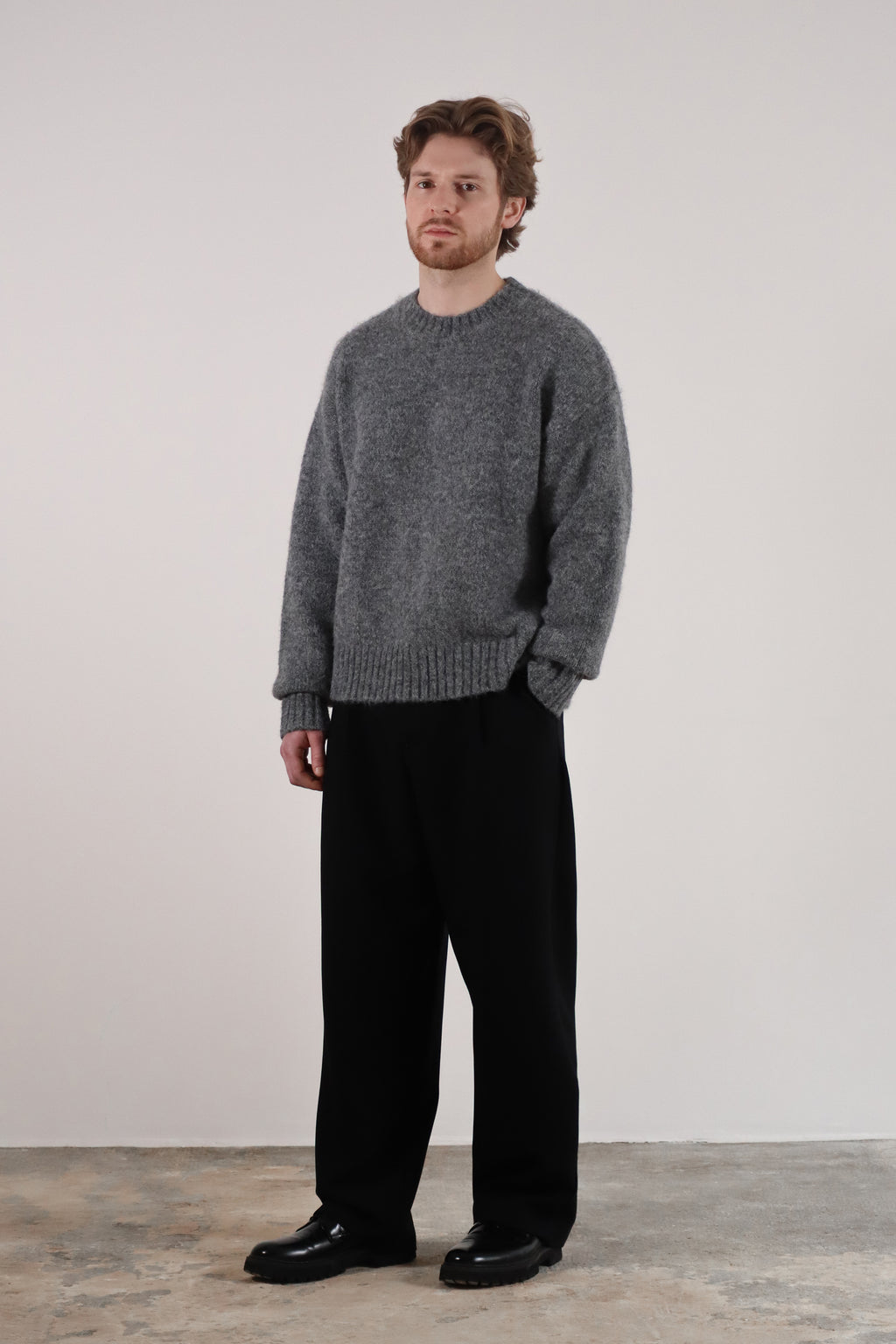 Umbra Sweater Gris — Mannequin — Sutur.